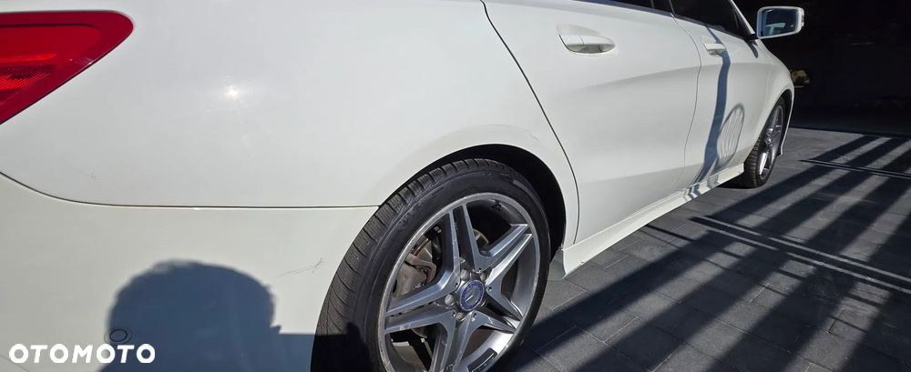Mercedes-Benz CLA 250 4Matic 7G-DCT AMG Line - 18