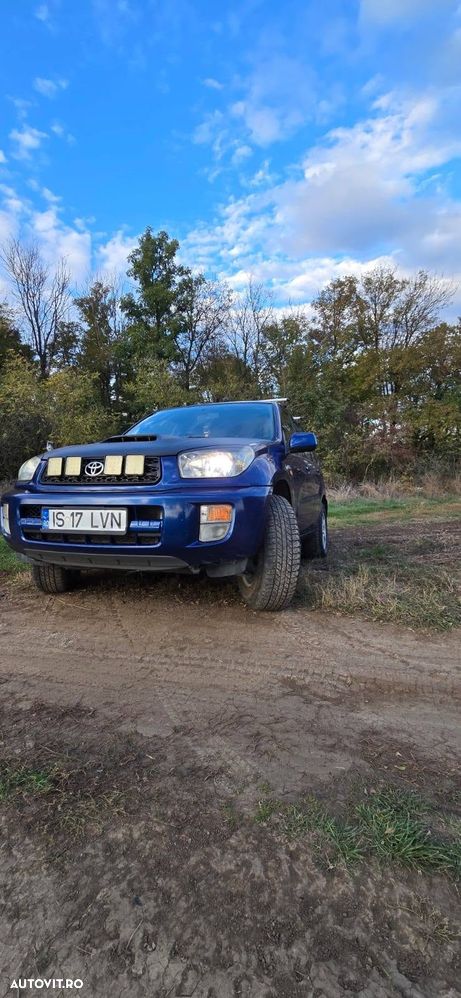 Toyota RAV4 D-4D 4x4 - 8
