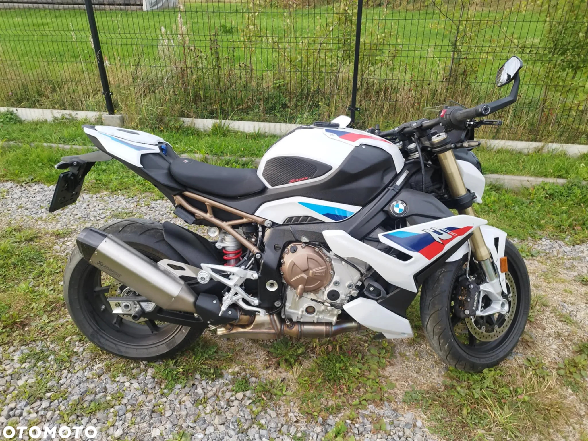 BMW S - 5