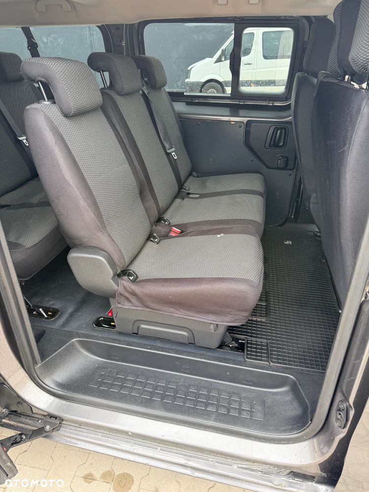 Peugeot Expert Kombi Long 2,8t - 18