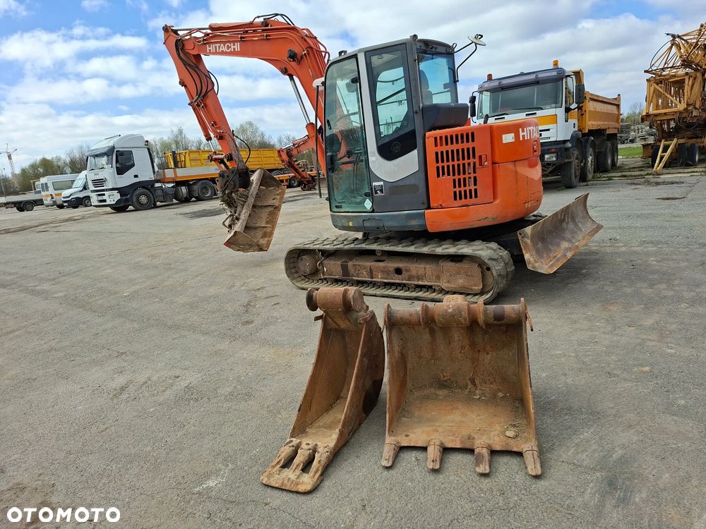 Hitachi ZX85 USB - 15