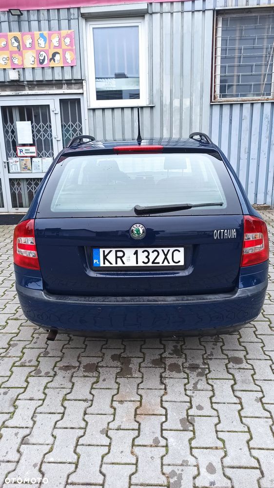 Skoda Octavia 1.6 Tour - 8
