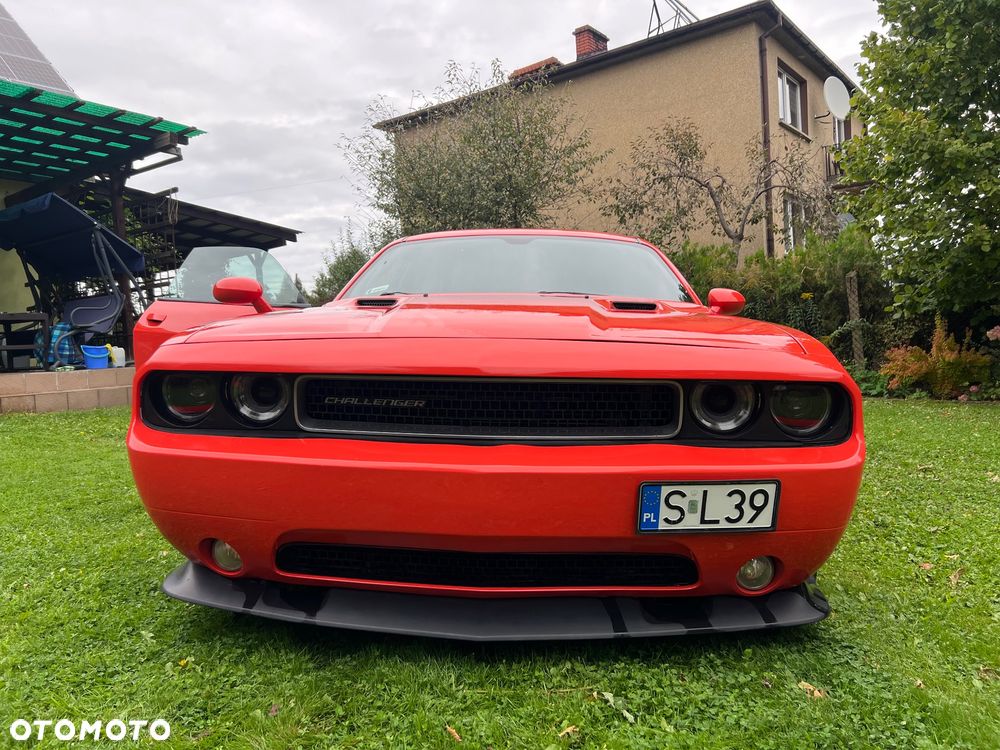 Dodge Challenger - 17