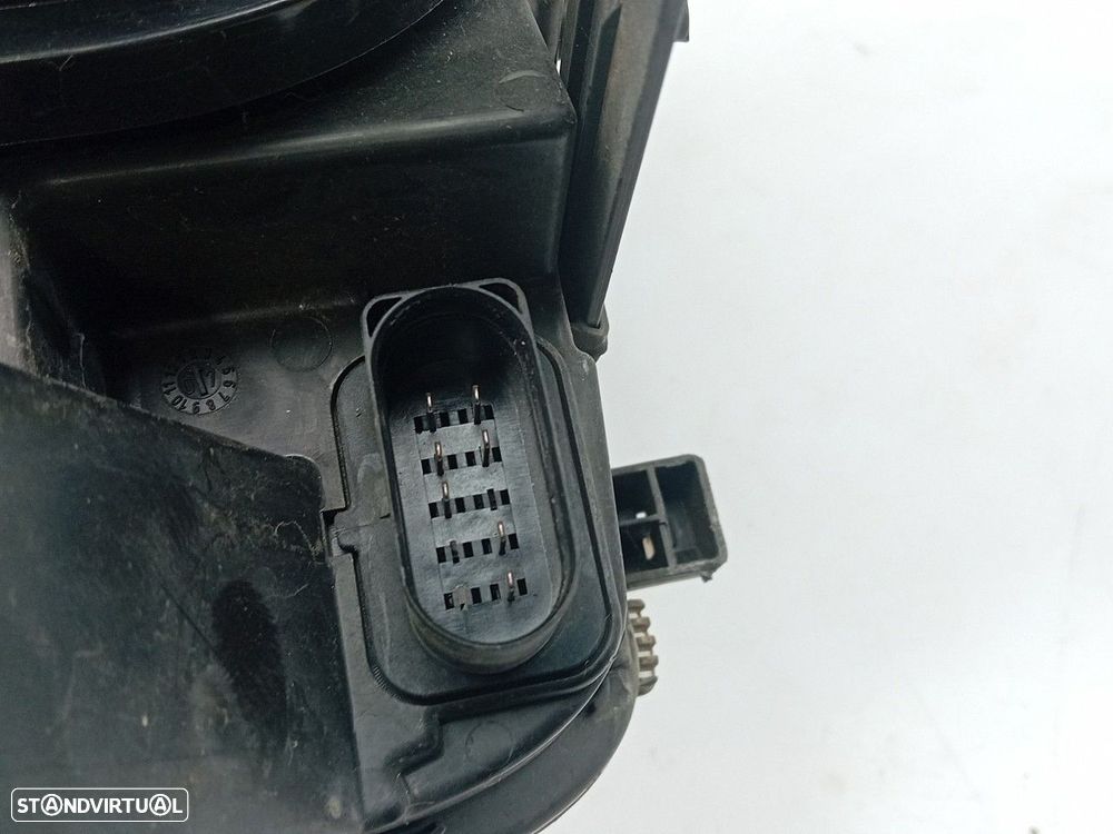 Ótica / farol esquerda FORD Focus C-Max (DM2) - 4