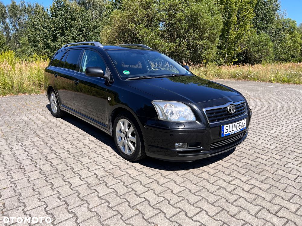 Toyota Avensis 2.2 D-4D X - 2