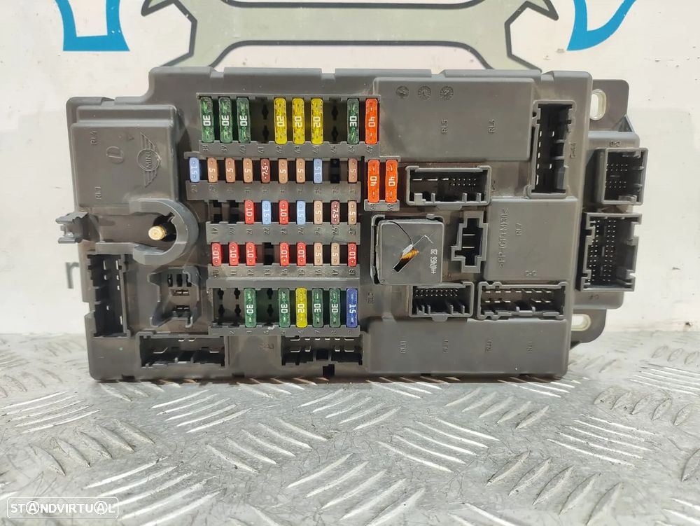 TAMPA CAIXA FUSÍVEIS RELÉS SAM BSI MINI COOPER R56 61353453294 3453294 - 4