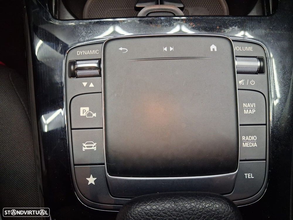 Mercedes-Benz A 200 Limousine d Progressive Aut. - 14