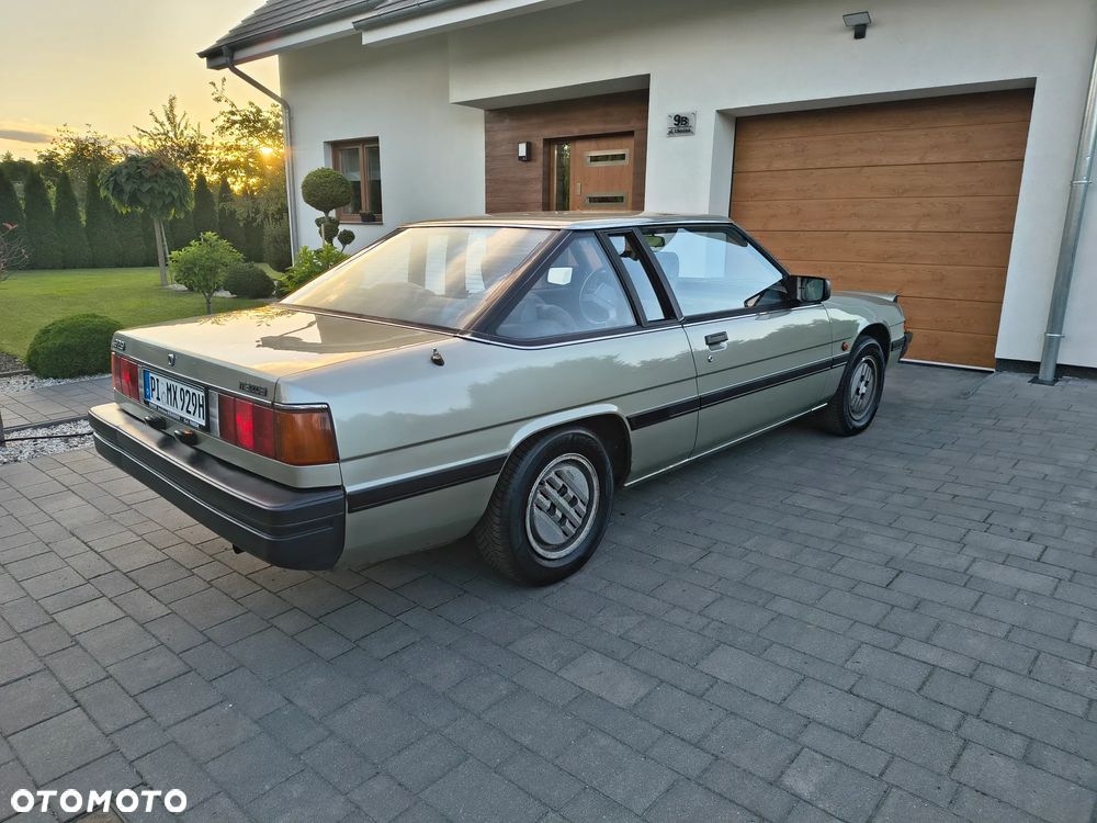 Mazda 929 - 22
