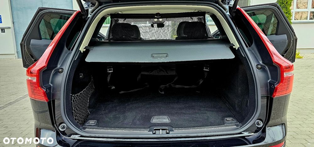 Volvo XC 60 B4 D Momentum Pro - 13