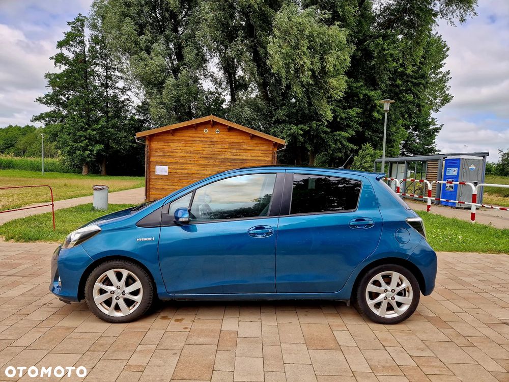 Toyota Yaris - 4