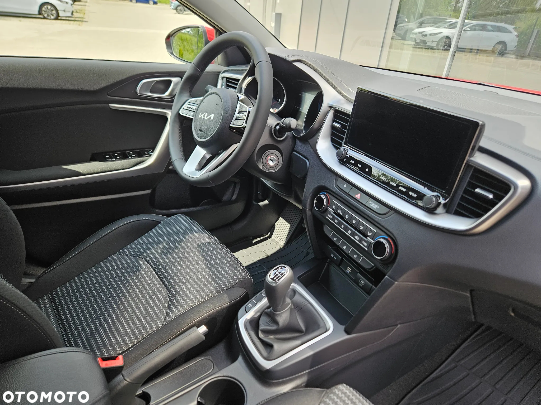 Kia XCeed 1.5 T-GDI M - 8