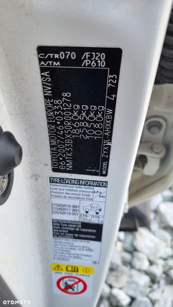 Toyota C-HR 1.8 Hybrid Dynamic - 33