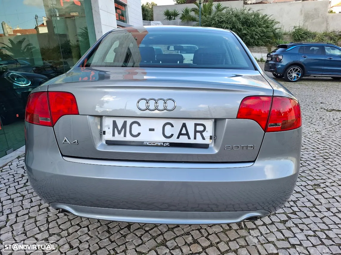 Audi A4 2.0 TDI S-line - 45