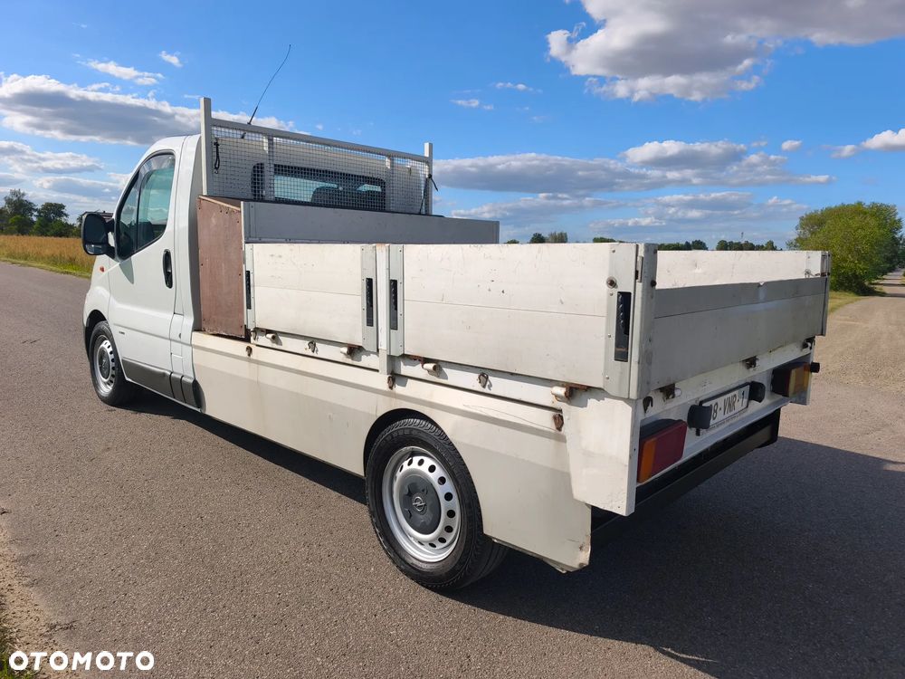 Opel Vivaro - 6