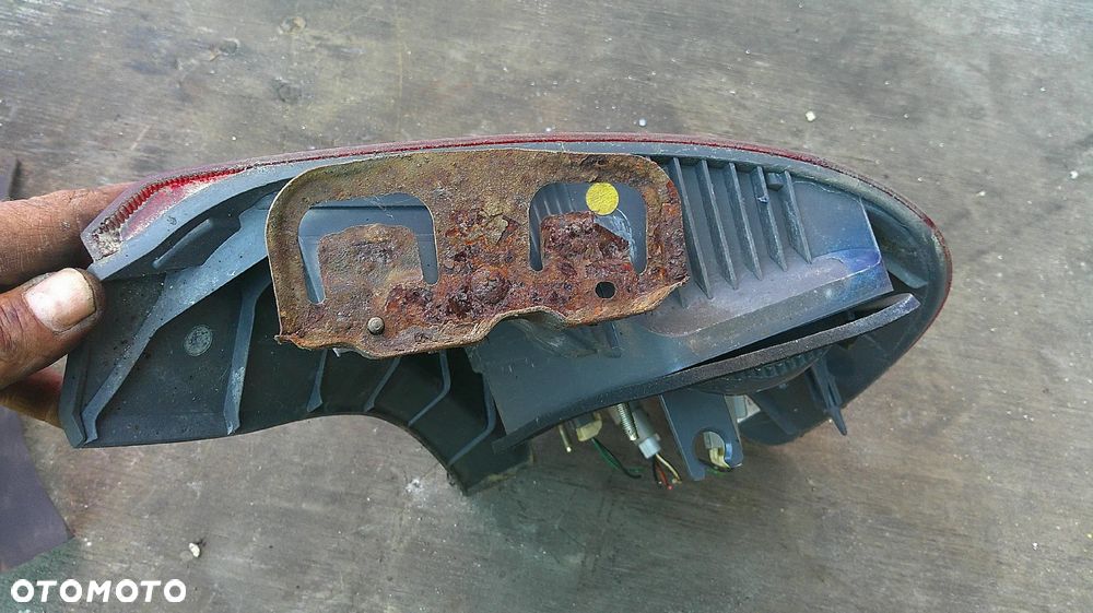HONDA CIVIC VII 3D SPORT LAMPA TYLNA  PRAWA!! - 3