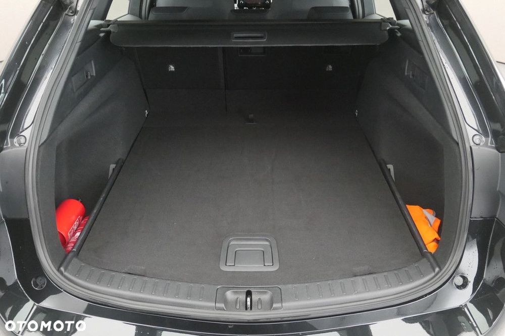 Toyota Corolla 1.8 Hybrid Comfort - 16