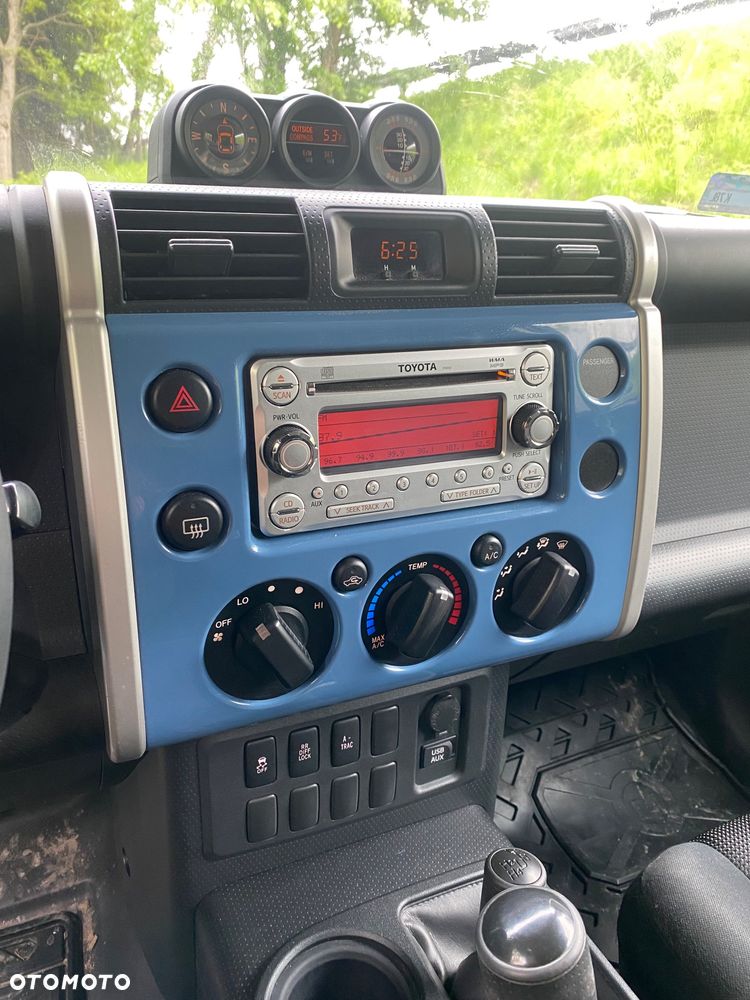 Toyota FJ 4.0 - 14