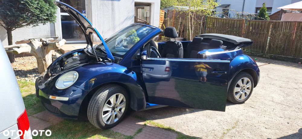 Volkswagen New Beetle - 1