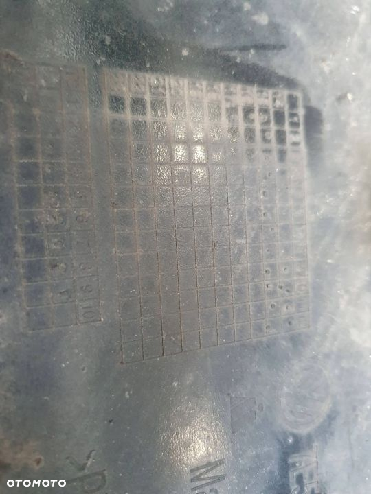 Multivan T6 15-19 zderzak przód przedni 7E5807221B - 4