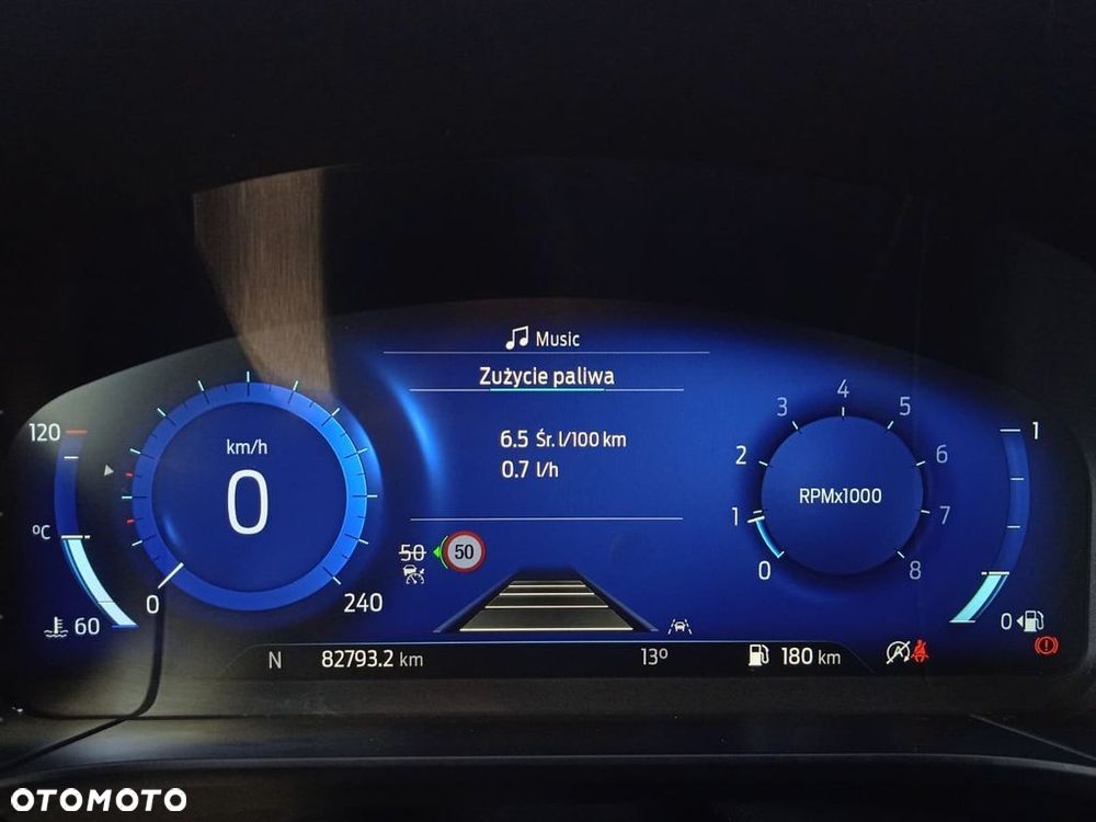 Ford Kuga 1.5 EcoBoost TITANIUM - 17