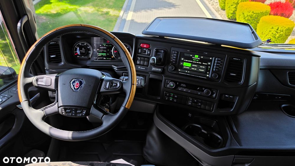 Scania ///S460///2023/// RETARDER///FULL LED///ALUMINIOWE FELGI///ZABUDOWY MIĘDZYOSIOWE ///KLIMATYZACJA POSTOJOWA/// NAWIGACJA///WAGA///STAN BARDZO DOBRY - 24