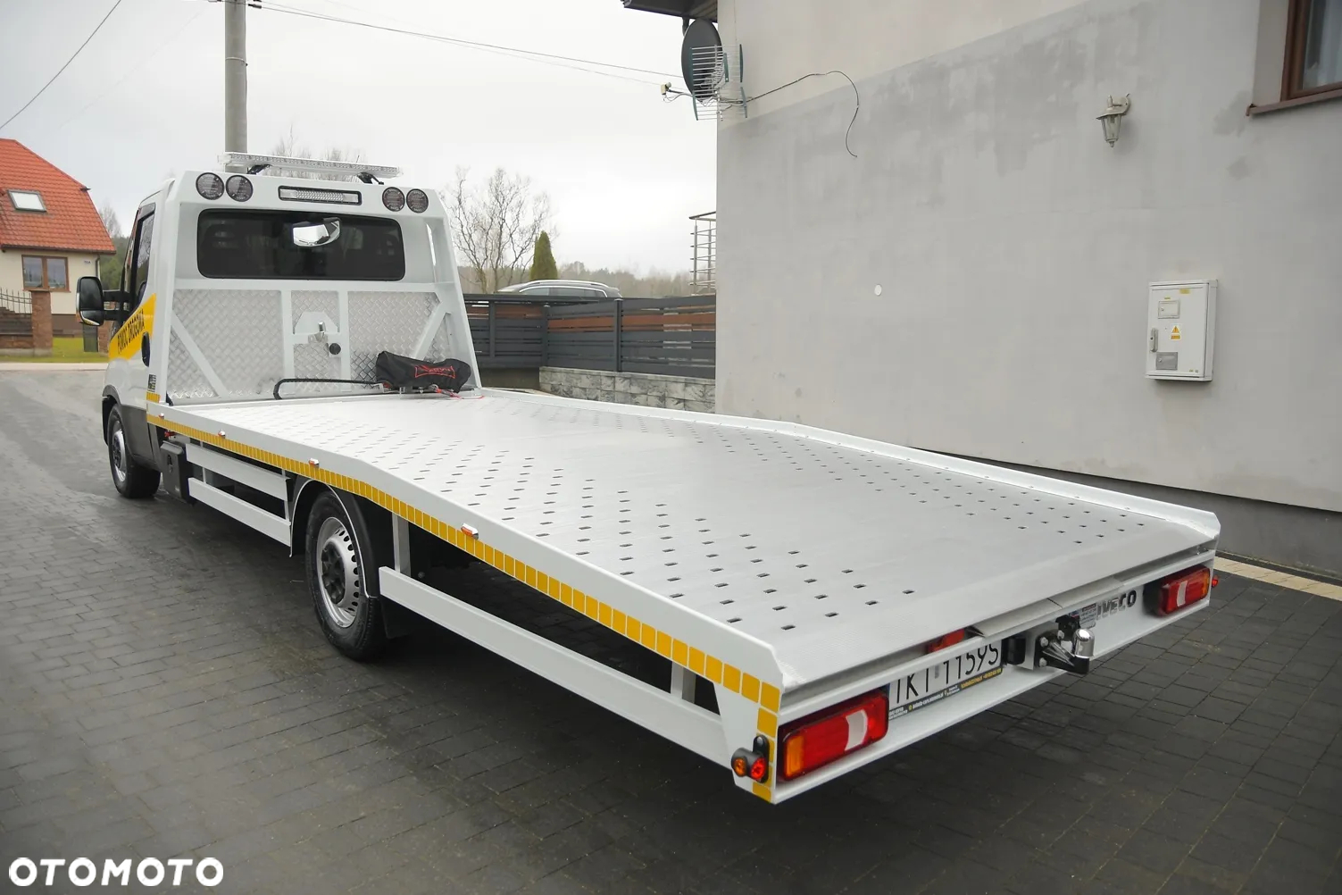 Iveco DAILY 35-140 * 2.3 Diesel HiMatic 140KM * LAWETA *100% Aluminium*Samochód  JAK NOWY!!! - 3