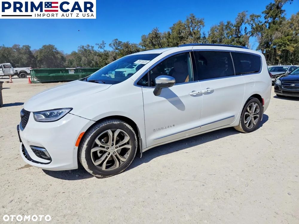 Chrysler Pacifica - 2