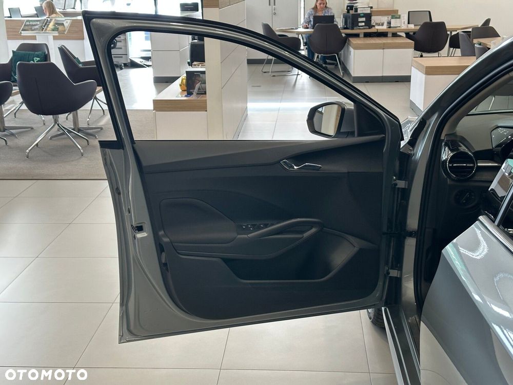 Skoda Fabia 1.0 TSI Selection DSG - 9