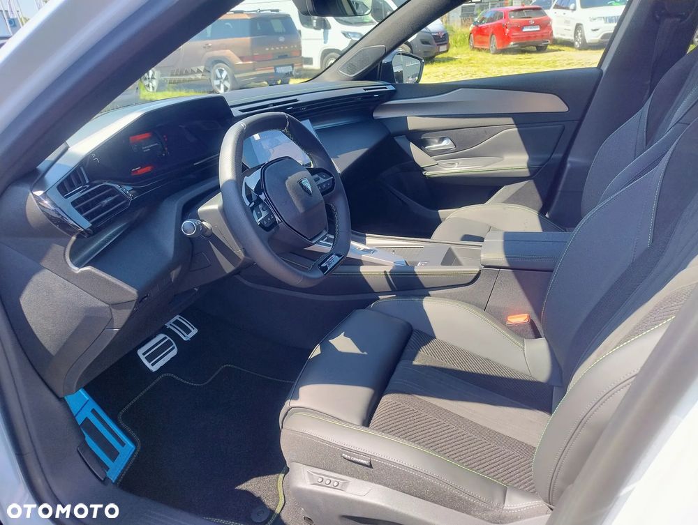 Peugeot 408 1.2 PureTech mHEV GT S&S e-DSC6 - 14