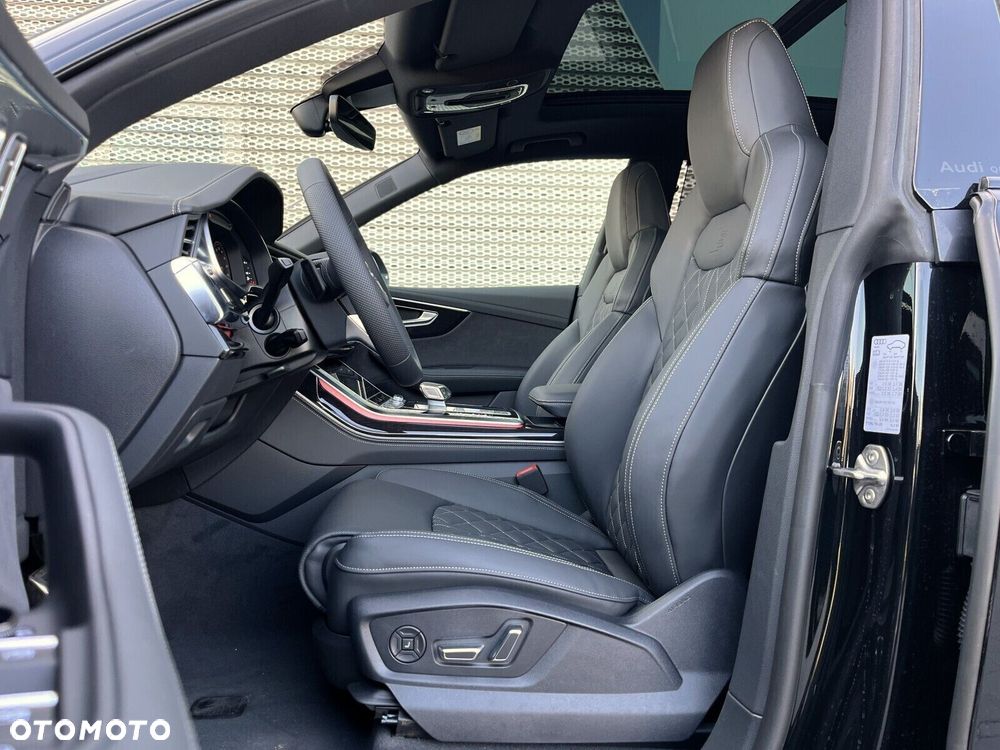 Audi Q8 - 17