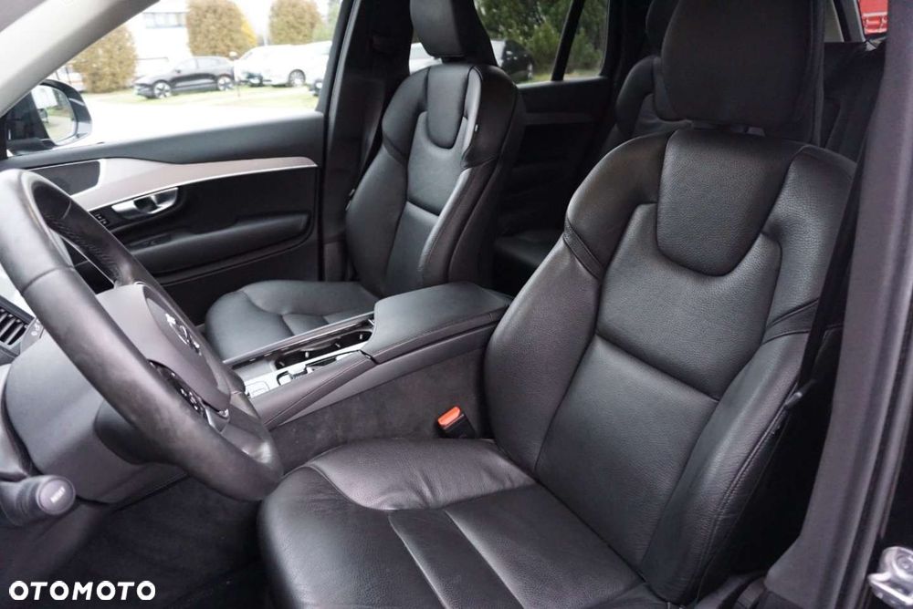 Volvo XC 90 - 10