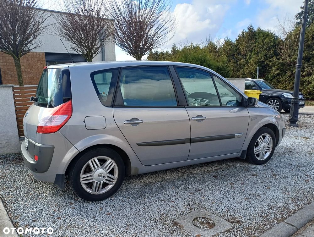 Renault Scenic 2.0 16V Expression - 4