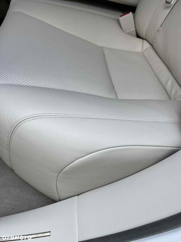 Lexus LS 460 Elite - 36