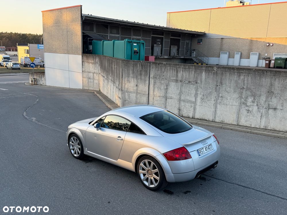Audi TT Coupé - 9