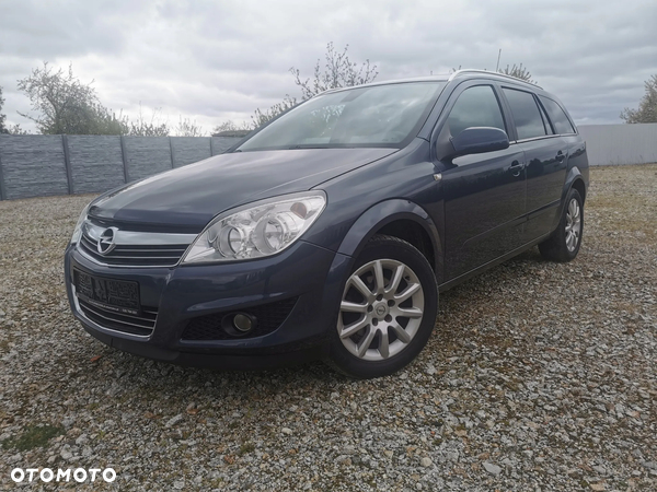 Opel Astra 1.8 Caravan Edition