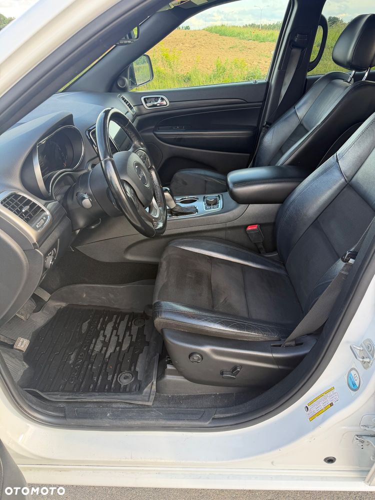 Jeep Grand Cherokee - 10