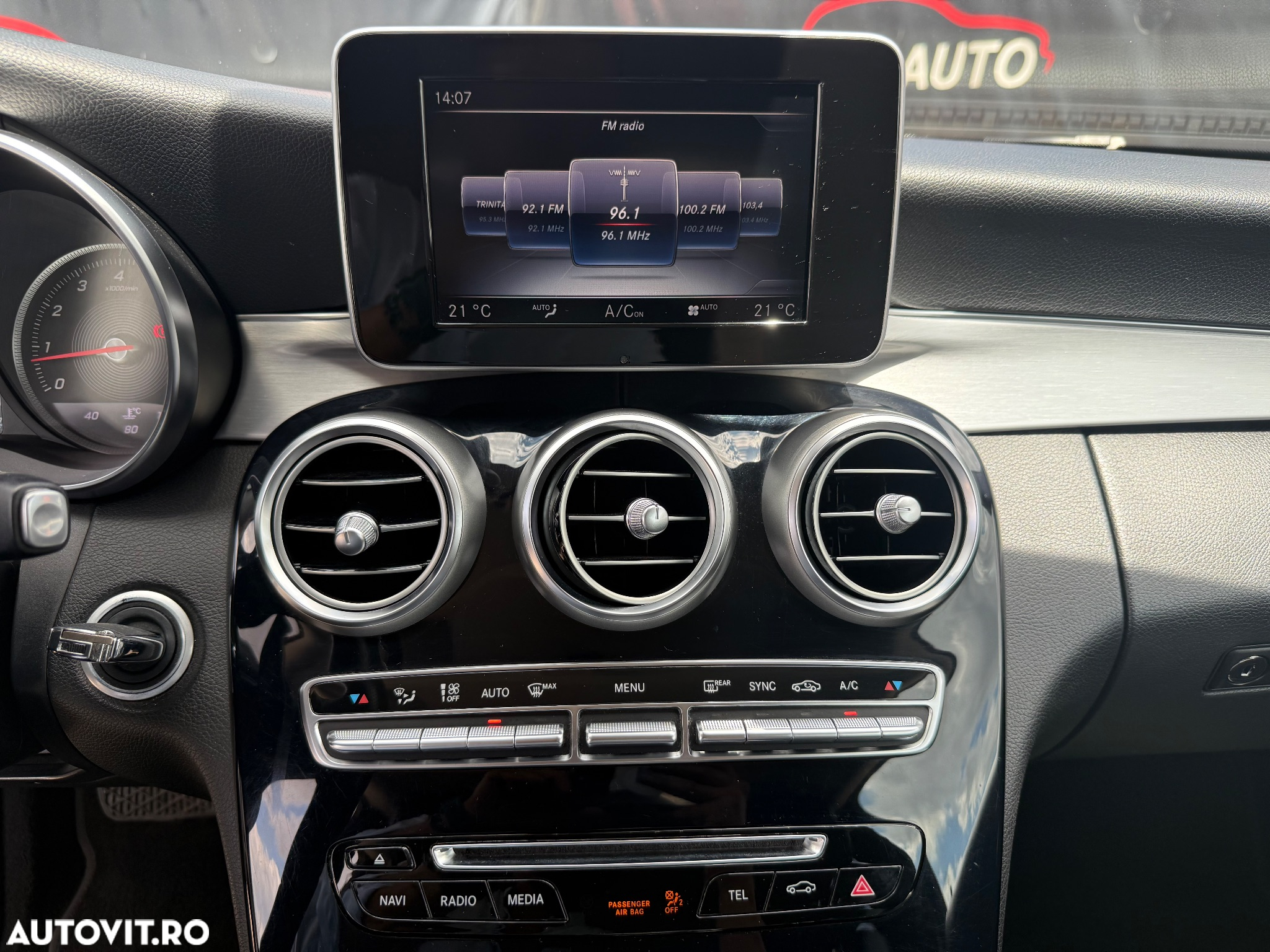 Mercedes-Benz C 180 Coupe 7G-TRONIC AMG Line - 6