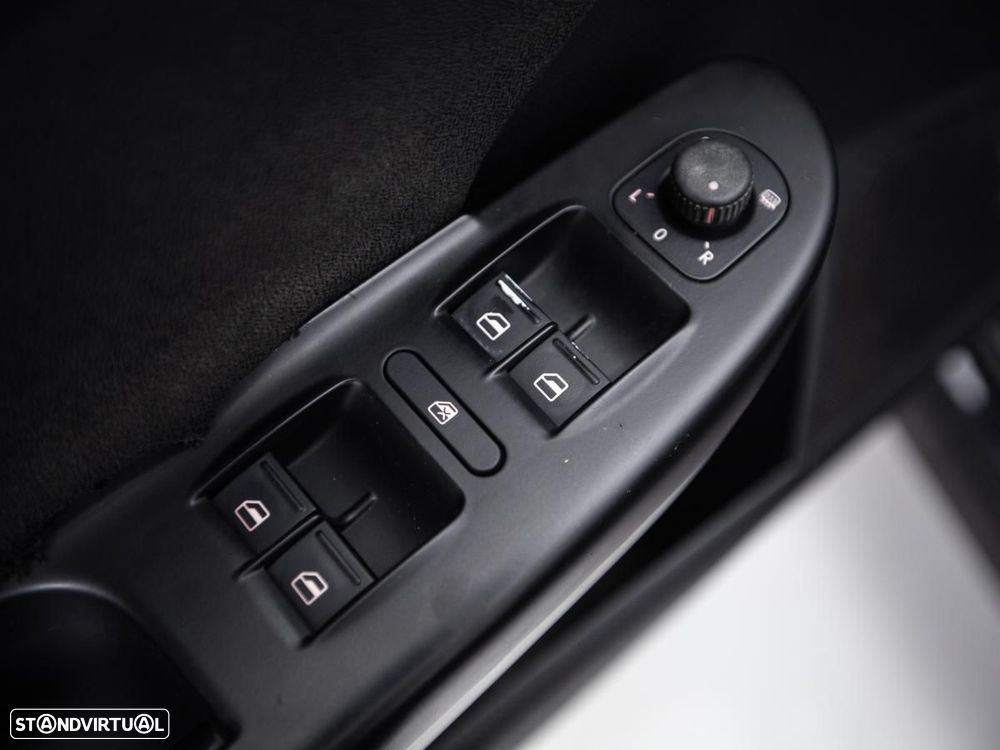 VW Passat - 12
