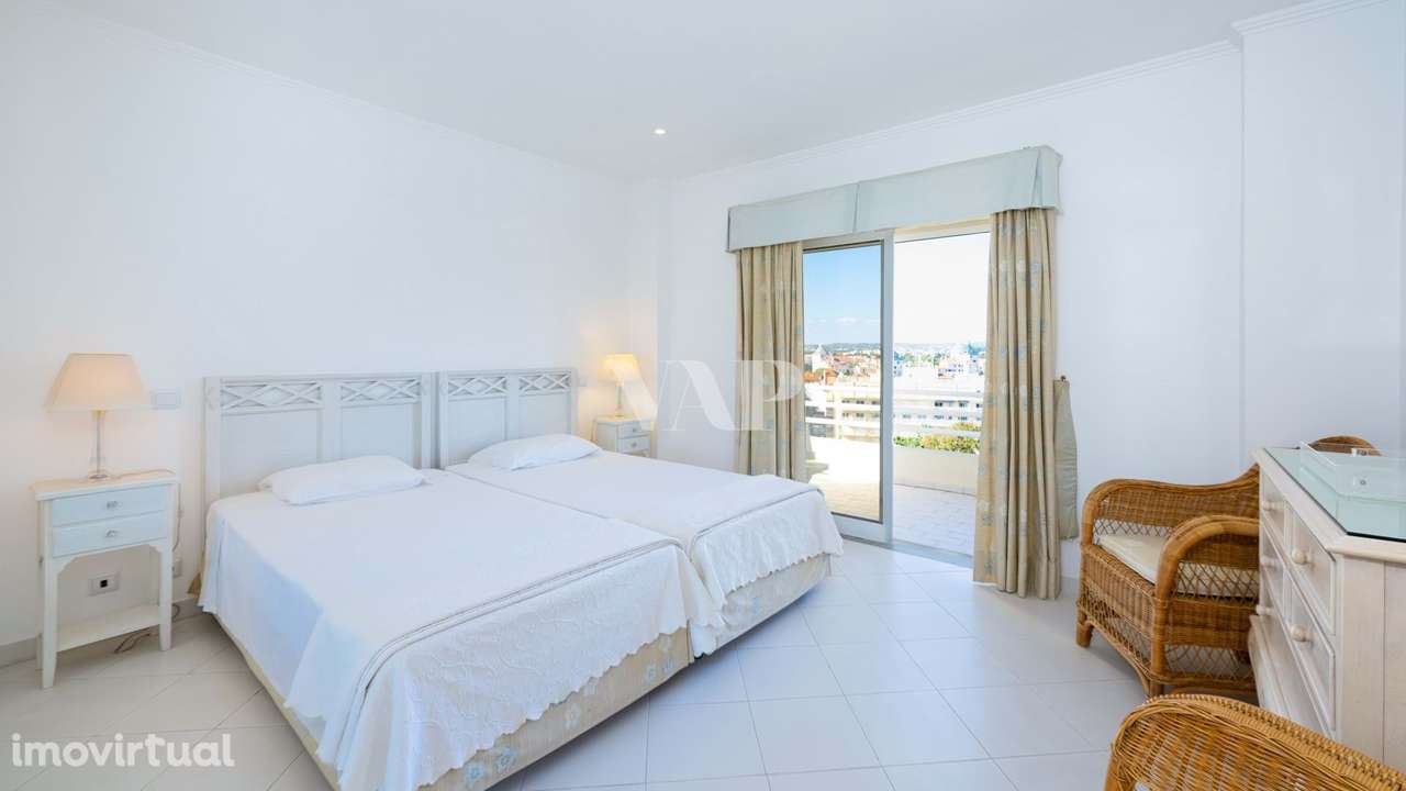 Apartamento T4 de Luxo com Terraço Panorâmico e Vista Mar em Vilamoura - Grande imagem: 4/36