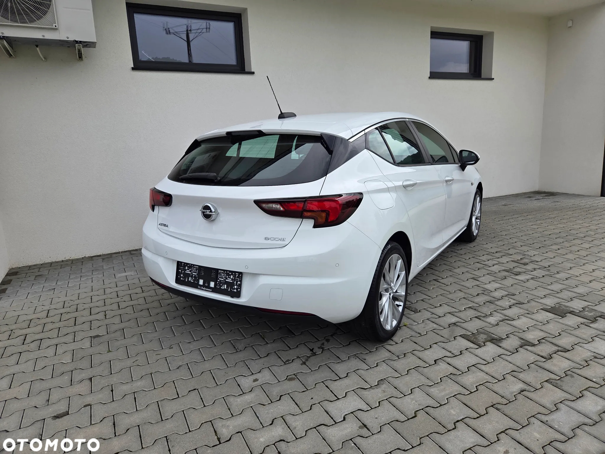 Opel Astra - 4
