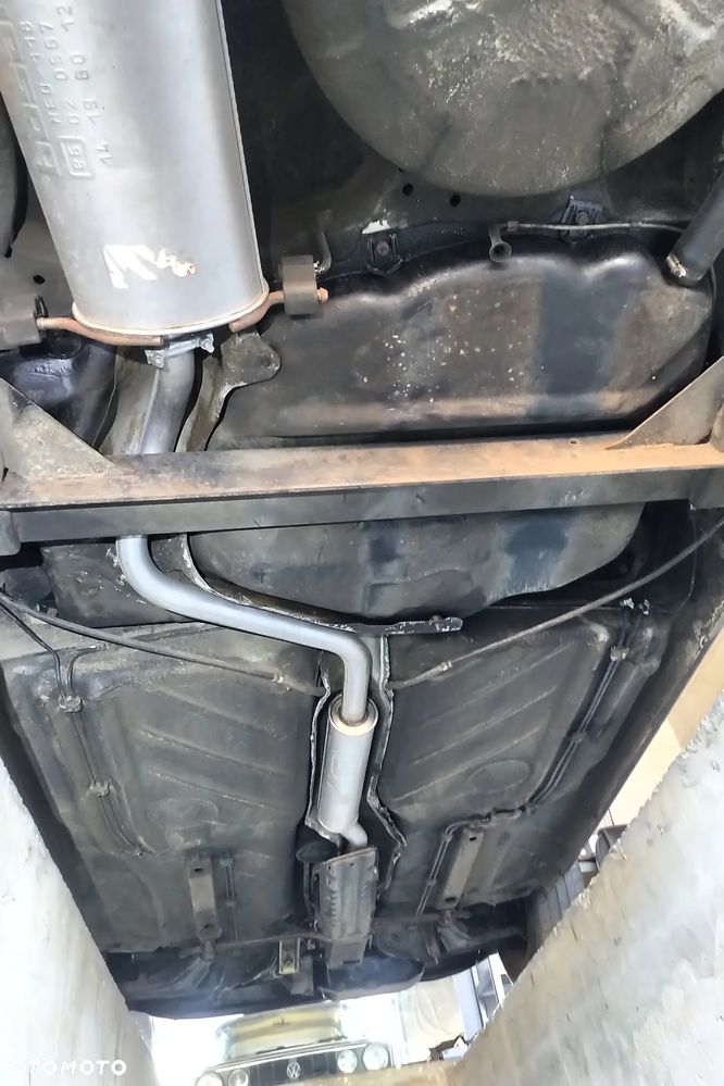 Volkswagen Golf - 15