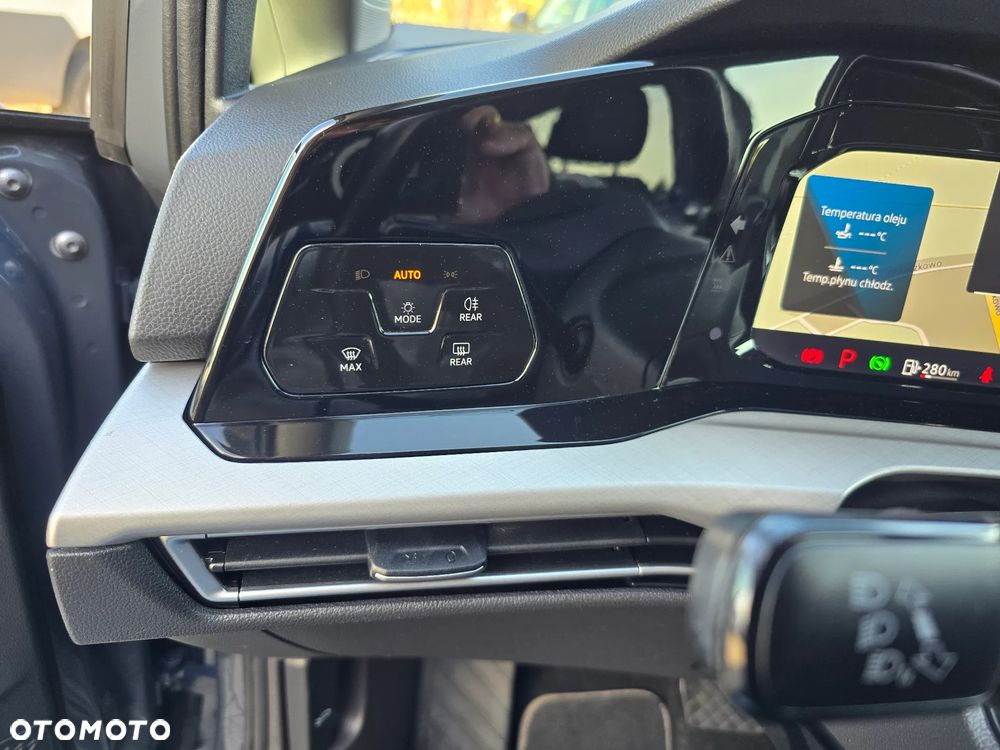 Volkswagen Golf - 29