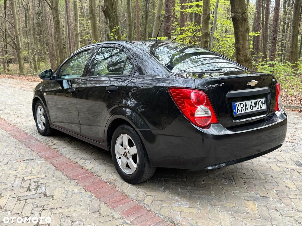 Chevrolet Aveo 1.2 LT+ - 12