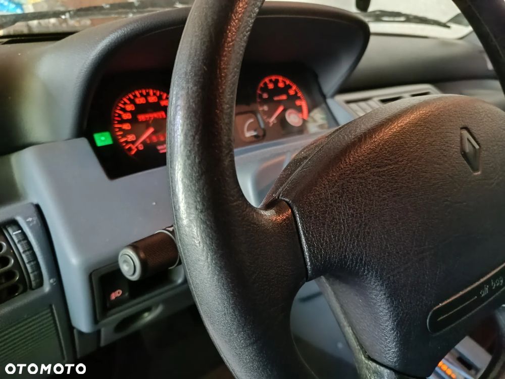 Renault Clio - 5