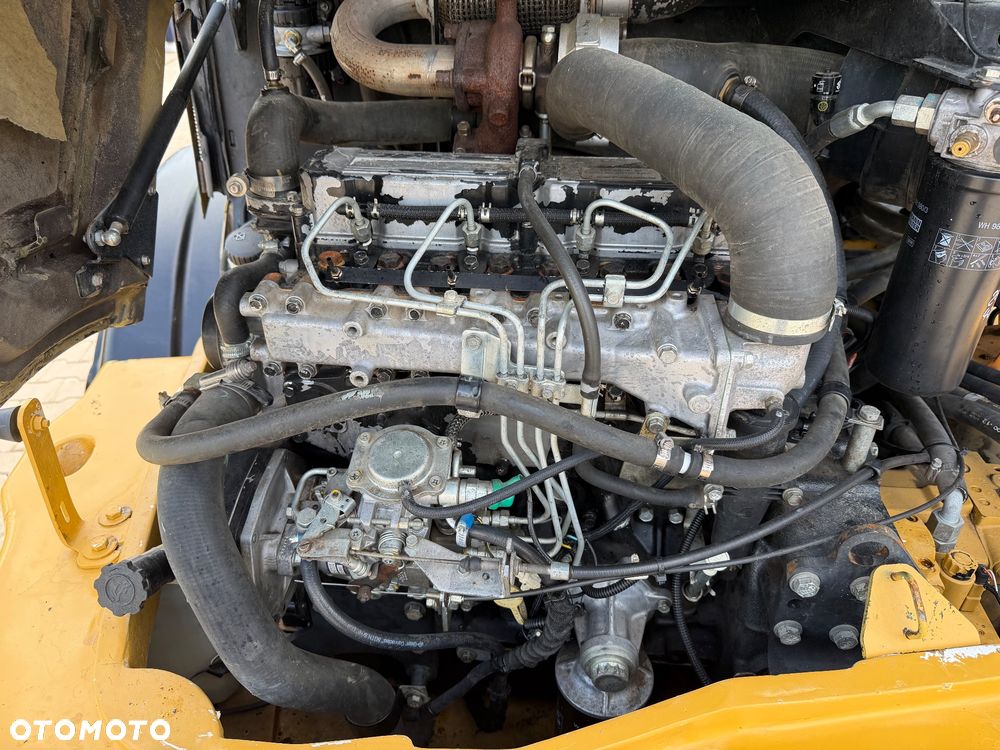 Caterpillar 907H - 21