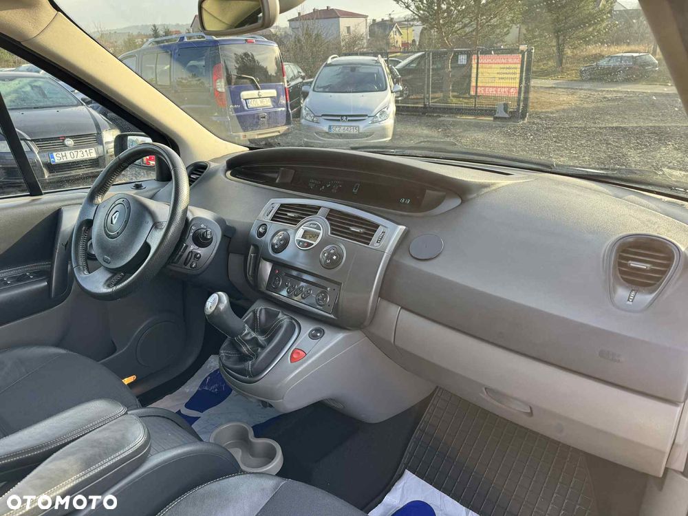 Renault Scenic 1.6 16V Privilege - 13