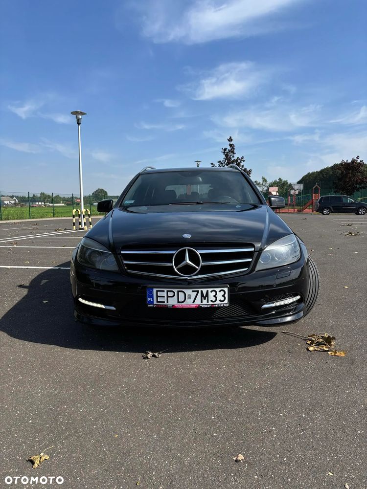 Mercedes-Benz Klasa C 220 CDI BlueEff Avantgarde - 3