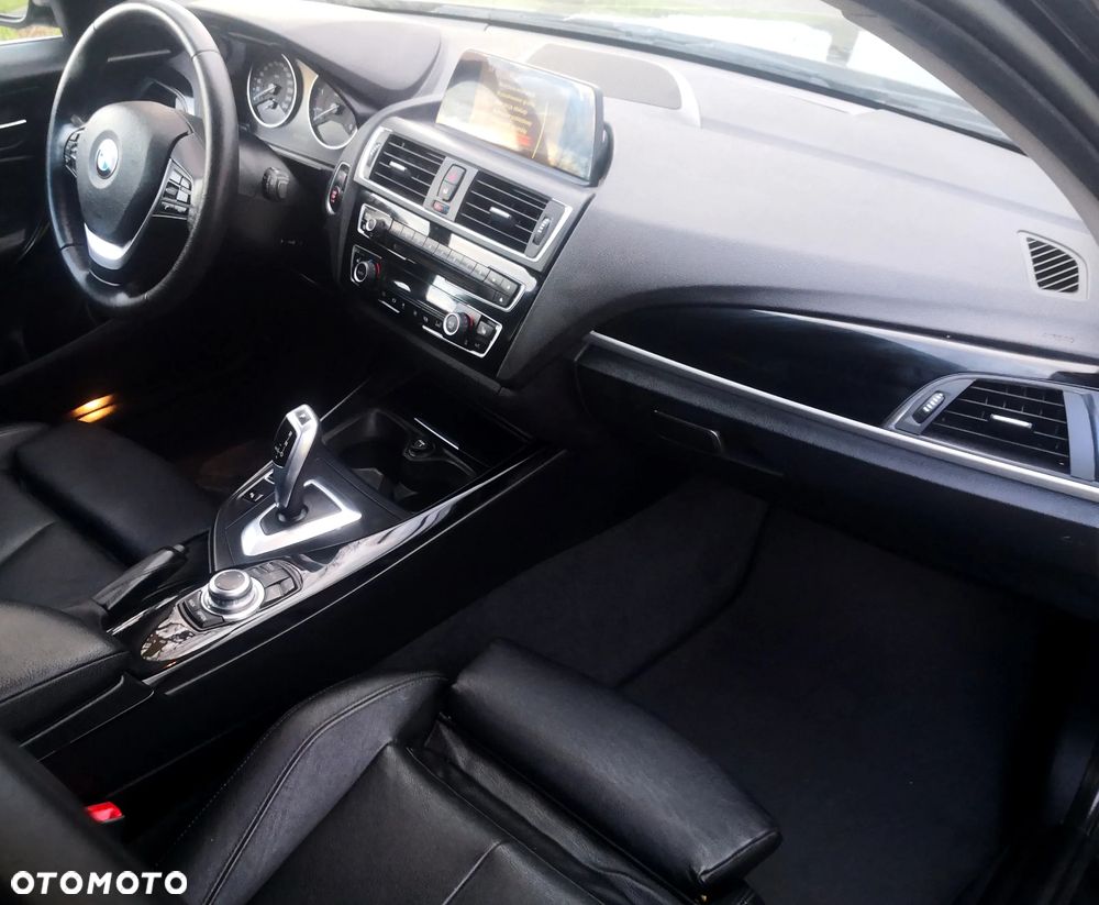 BMW Seria 1 120d Sport-Aut Sport Line - 23