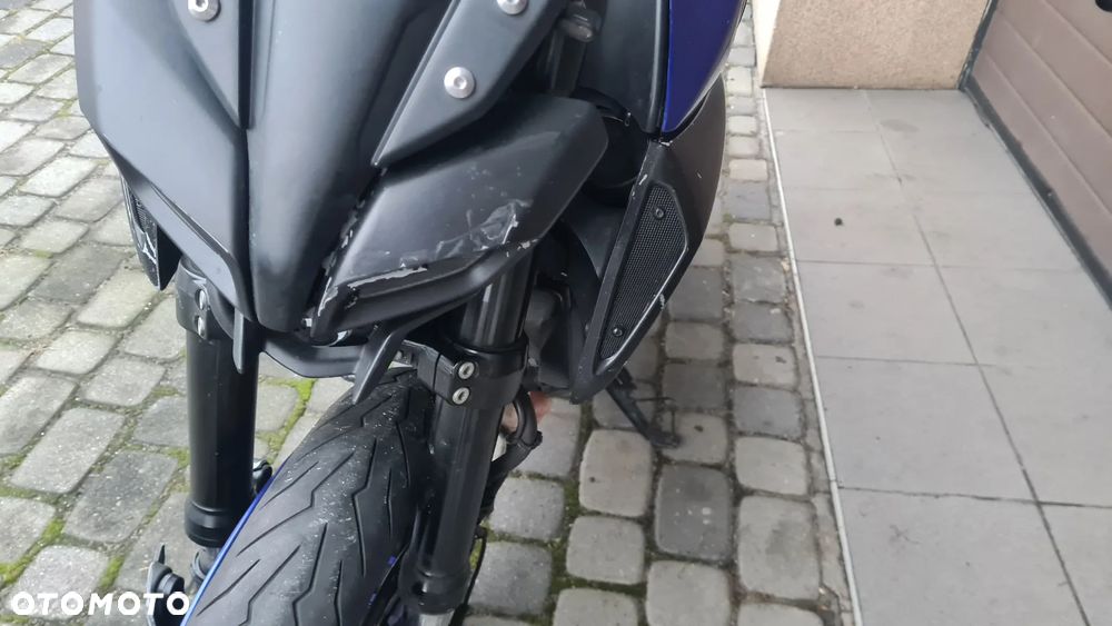 Yamaha MT - 6