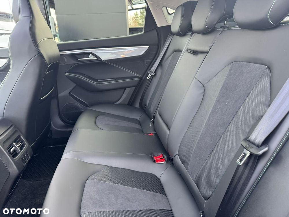 JAC J7 Plus CVT - 20